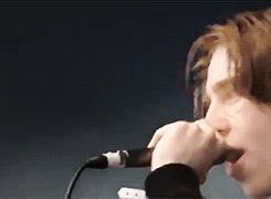 graceful-ghost:van lickin his stupid lips