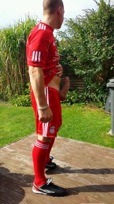 hornieboi:  I’d like to play with his balls, he can score with me any day!