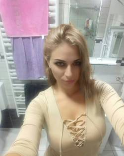 alter-ego-07:Old pic.Me as a blonde .😉😊   😘