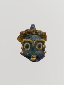 Ancientart:  Phoenician Or Carthaginian Glass Head Pendants. The First Dates To Theâ 5Th