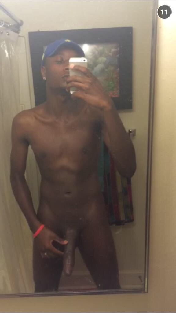 oopsyournudes:  hallofnudes:  😍😍😍  This person literally submitted the exact