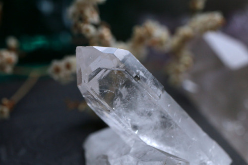 Clear quartz ❄Instagram | Etsy Shop