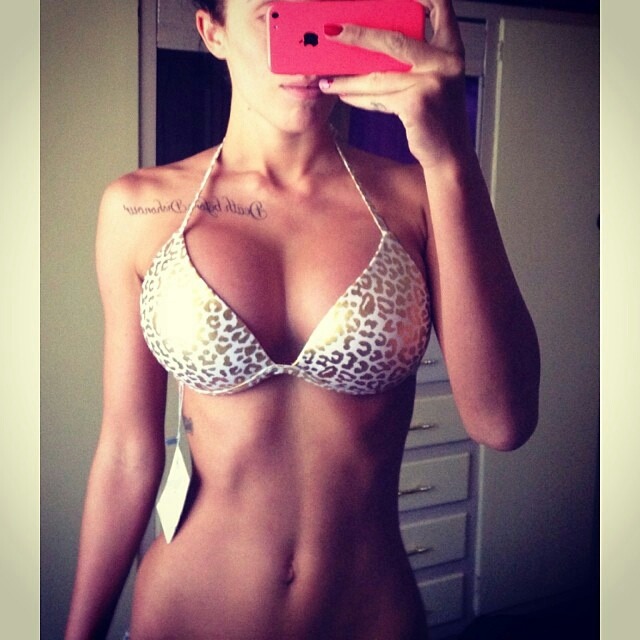amateur-implant-pics:  @rachael__a