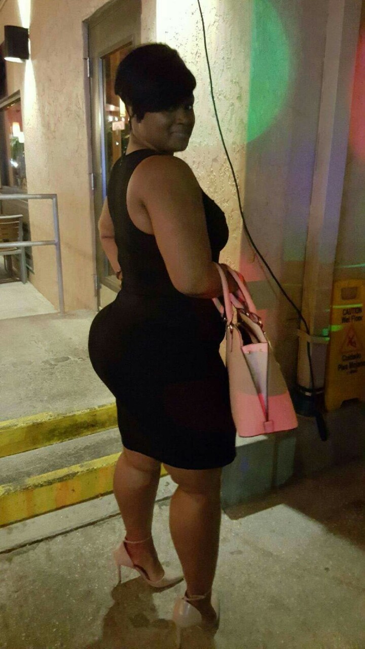 I LUV THICK BIGBOOTY CHICKS