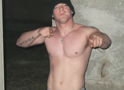 2012chef:  thecircumcisedmaleobsession:  28 year old straight Army guy stationed in Fort Hood, TX  JC