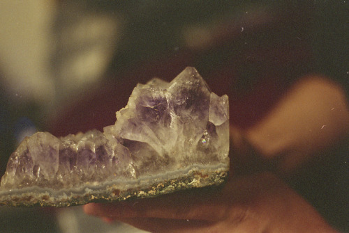 grett:  geode by blurtingsandfurtherwisdoms on Flickr. 