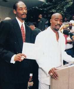 lynchmxb:  ‘Pac and Snoop Dogg 