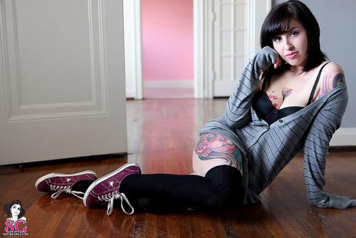 panda-face-mew:  Bellabane