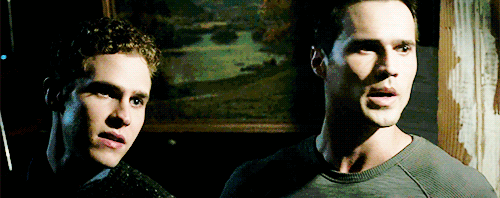 batmantookmycape:Agents of S.H.I.E.L.D. 1x07 The Hub