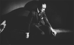 The Hands of Orlac (German: Orlac’s Hände) - (1924) : “A world-famous pianist loses both hands in an