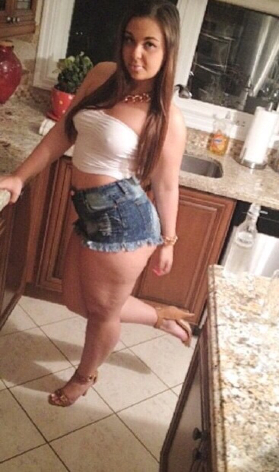 brown-tities:  Sometimes a woman just likes to feel wanted. I wanted to feel it so