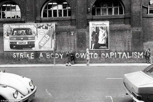 modernauta:SOCIAL &amp; POLITICAL GRAFFITI IN THE UK (10 Pics)‘Black is Beautiful’ Moss Side, Manchester, 1969. Photo © 