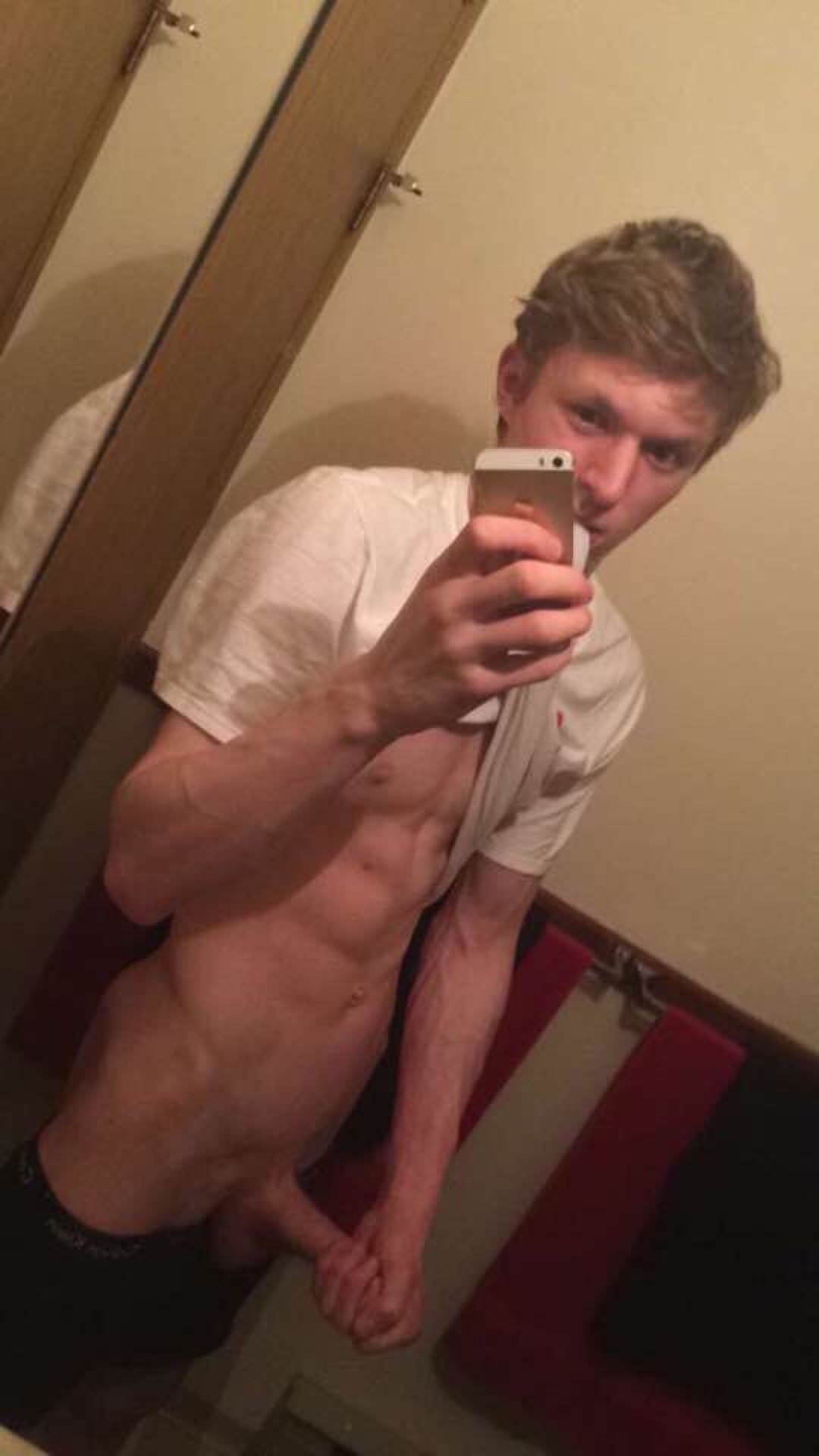 menofsnaochat:  Dylan