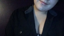 kittenofnature:  Cause button ups are cute!  Kik; tastemyrainbow13