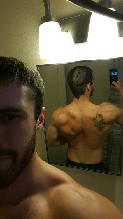 pelagic-existence:  nebraskaswole:  Just some back day pump  well hey there