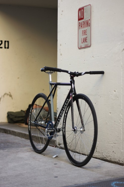 davewellbeloved: Really like this. I’m a big fan ot the GT-style triple diamond frame. (via lockedco