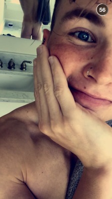 mmmdiggin:  Nick Klokus shower mirror slip 