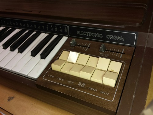 Bontempi HF202.6 Electronic Organ, Early 1980s(?)