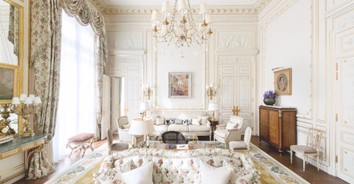 joli-boudoir - The beautiful and luxurious Ritz Hotel in Paris,...