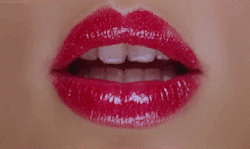 marcelr1950:  hotgurljacqueline:  ♥  Kiss