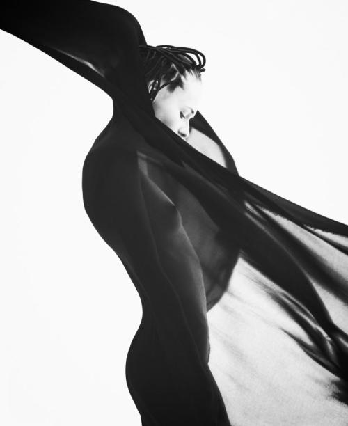 black-white-madness:  Madness:  Emma Oak by Oliver Stalmans for Tomorrow’s Journal Fall 2013  