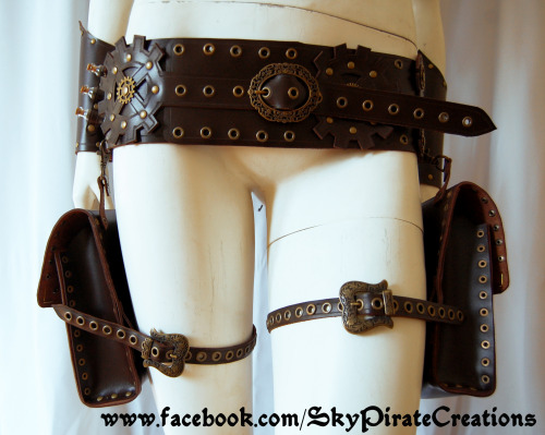 skypiratecreations:  This is a revamp i made to the Steampunk belt a while ago… i think it looks prettier that way ^_^Your thoughts?https://www.etsy.com/shop/skypiratecreationshttp://skypiratecreations.storenvy.com/