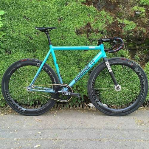 hizokucycles:#Repost from @engine_11 - @gllmp #fixedgear #fixie #trackbike #baaw #fixiewarehouse #en