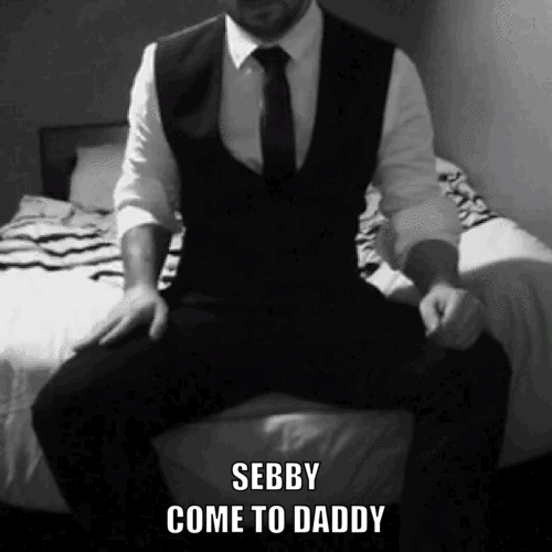tumblr_oi1d5fXu2f1r54femo1_500.gifv