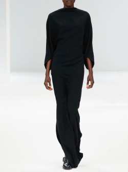 what-do-i-wear:  Grace Bol at Chalayan, Fall 2015