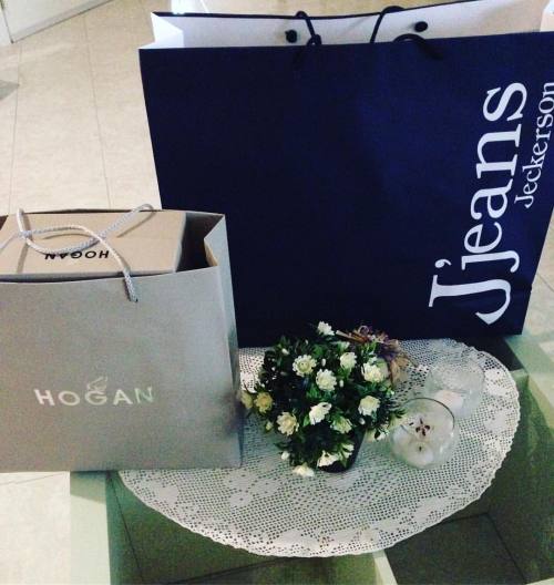 Solo grandi affari #shopping #hogan #affair #love #buonasera