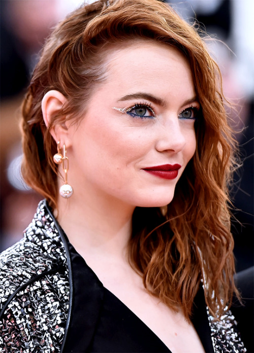 emmastonesource:EMMA STONE 2019 Met Gala Celebrating Camp: Notes on Fashion | May 06, 2019