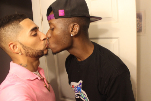 XXX cokeonyonose:  dominicanblackboy:  A hot photo