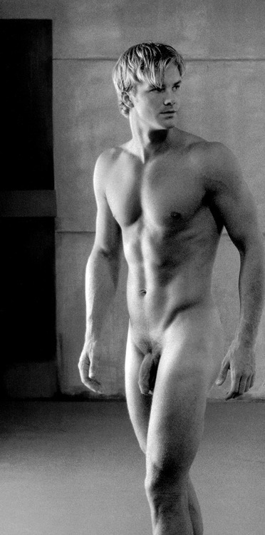 nakedblokes:  Naked blokes. That’s it. Nothing else.  nakedblokes.tumblr.com. follow. ask. submit. archive. 