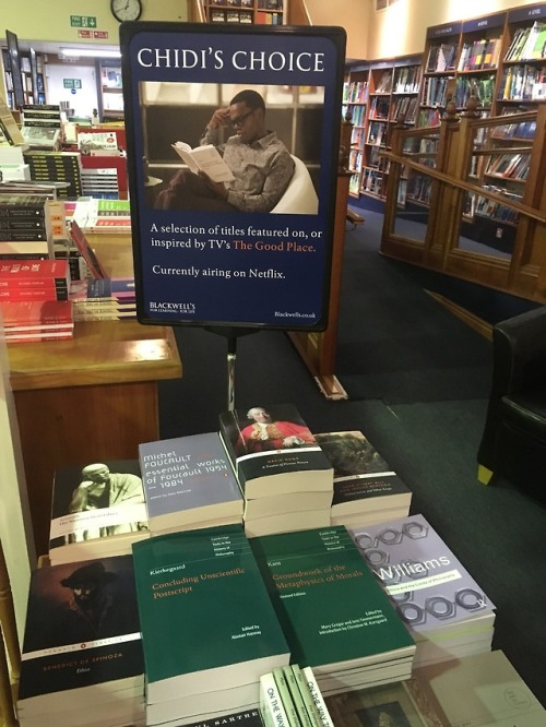 aporeticelenchus: ratheralark: oh my GOD (from twitter, seen at Blackwell’s Oxford) omg