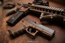 everyday-cutlery:  Glock 19 FDE by AdrianFigueroa