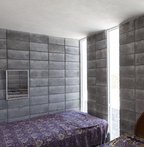 dailydesigner:  Casa Caja by S-AR 