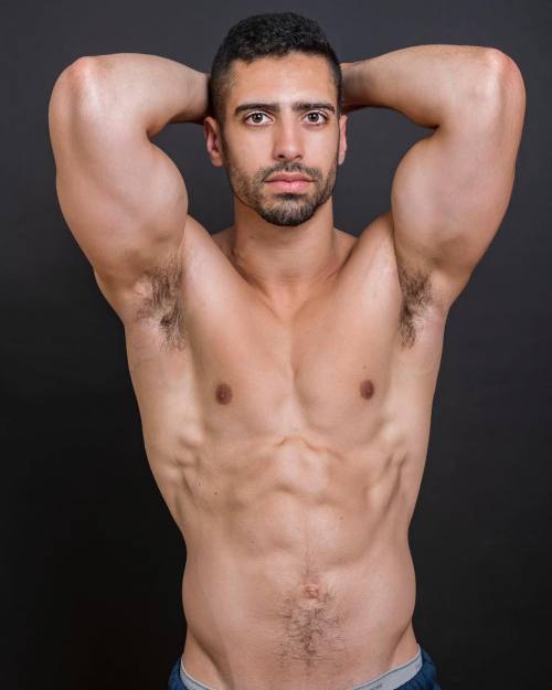 https://64.media.tumblr.com/530eab55d2c5091c1cae368d016db002/06e0a191b6839b5c-b7/s500x750/5dfe9a28d62a3fbcdea0d1de7cf8e2b7412d48e6.jpg