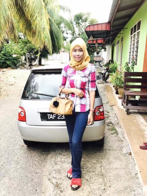 awekmelayucomel: nurulnadirah97: Nurul Nadia padu