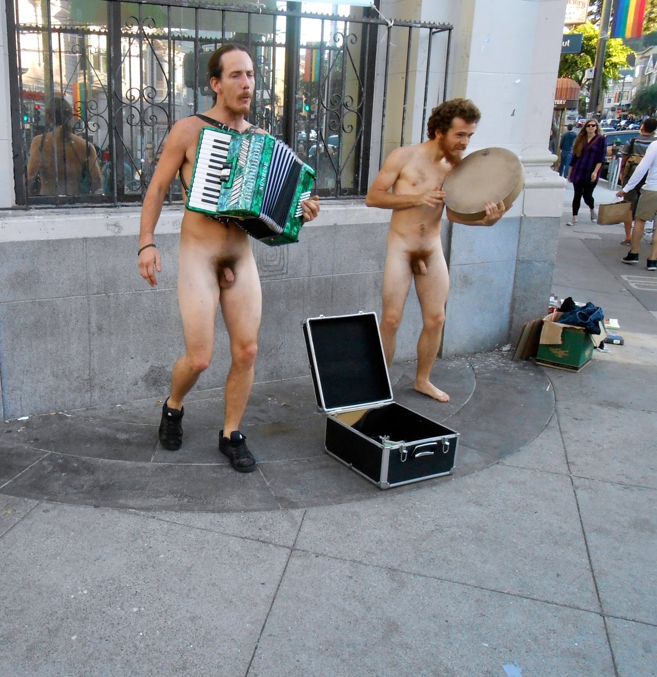 gonakedmagazine:  Our Tumblr is NOT our Magazine!  Tumblr is just reblogged handsome