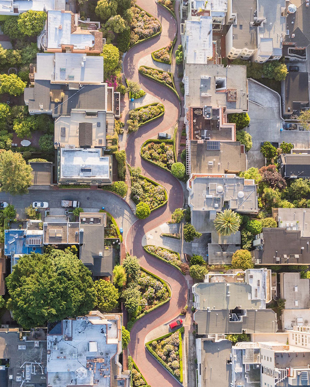 destinationworld:  Lombard Street, San Francisco, USAby: Toby Harriman