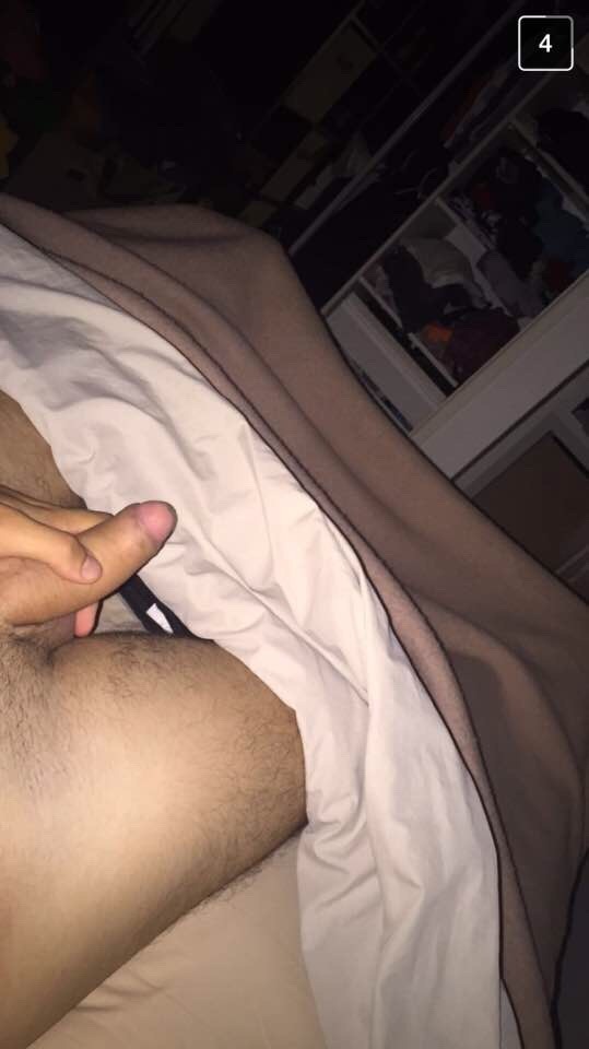 hornym8syd:  Sydney guy, love straight, curious and bi dudes keen on swapping pics