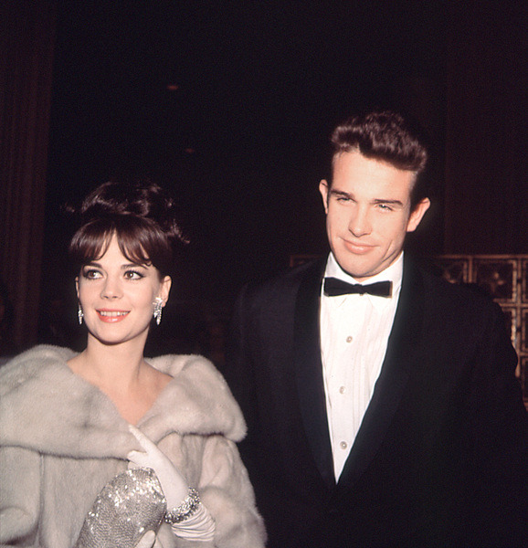 twixnmix:Natalie Wood and Warren Beatty at the Golden Globe Awards on March 5, 1962.