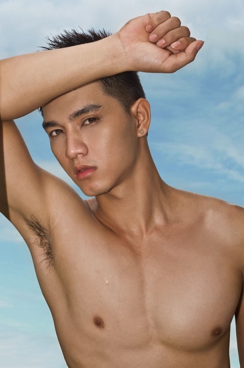 So asian, so gay !!