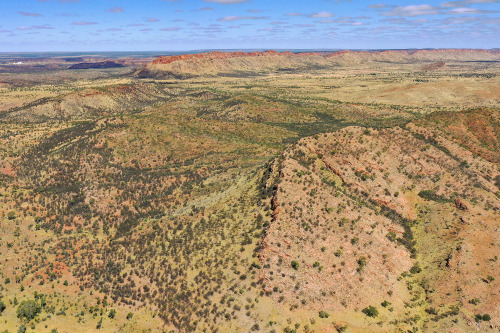 2022: The West MacDonnell Ranges, as photographed with new Mavic 2 Pro drone from Honeymoon Gap. Str