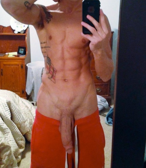 njstud:  faceless selfies….thanks guys.  You all should be proud of those slabsnjstud.tumblr@gmail.com