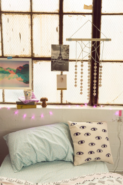 urbanoutfitters:  Light and airy decor inspiration.