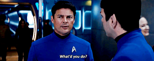 goldkirk:imwhe:Bones is me#LMAO #BONES IS LIKE I NEED THE DEETS #I WANT IN ON THE DRAMA #SPILL THE T