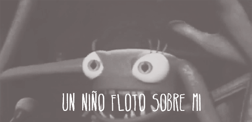pandacorniodemoniollama:  puro-frenesi:  y siempre lo leo con su voz xd  Hahsshhshshs