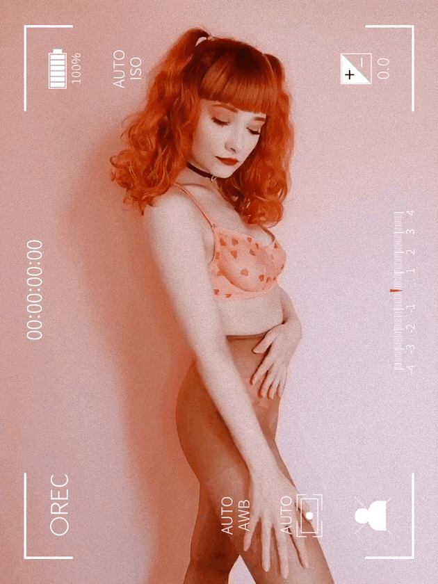 strawberrybabyfox:i’m the girl you’d die for 🍒tip me | spoil me 🧡