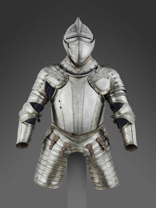 Field armor produced in Milan, Italy mid 16th century.from The Philadelphia Museum of Art